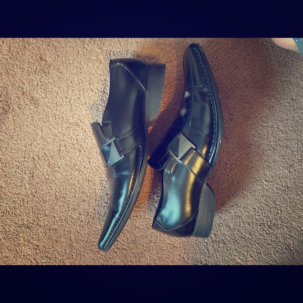 Apt.9 dress shoes